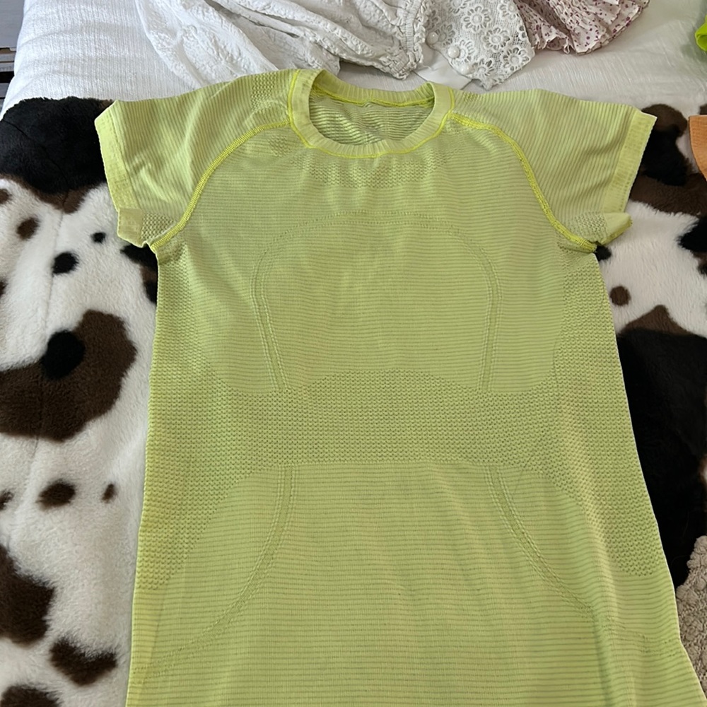Lululemon Swiftly tech!